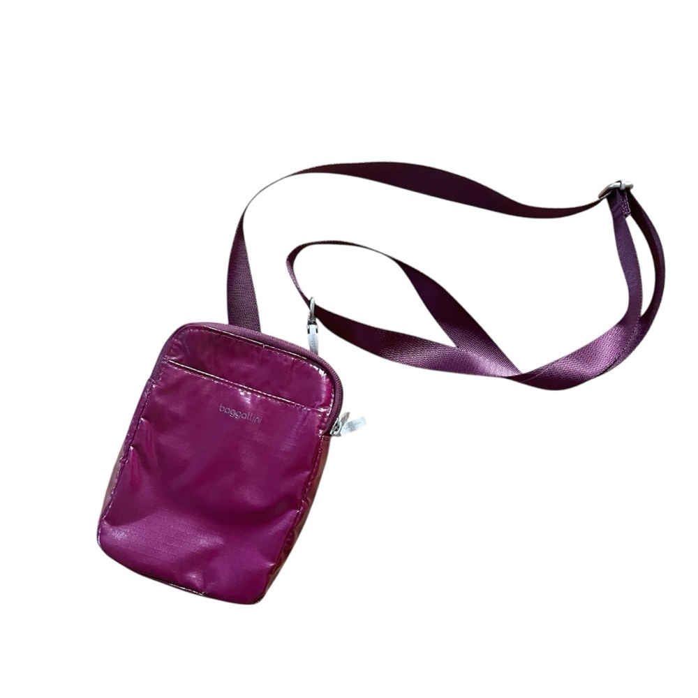 Baggallini Eggplant Purple Small Crossbody Purse Bag Magnetic Zip